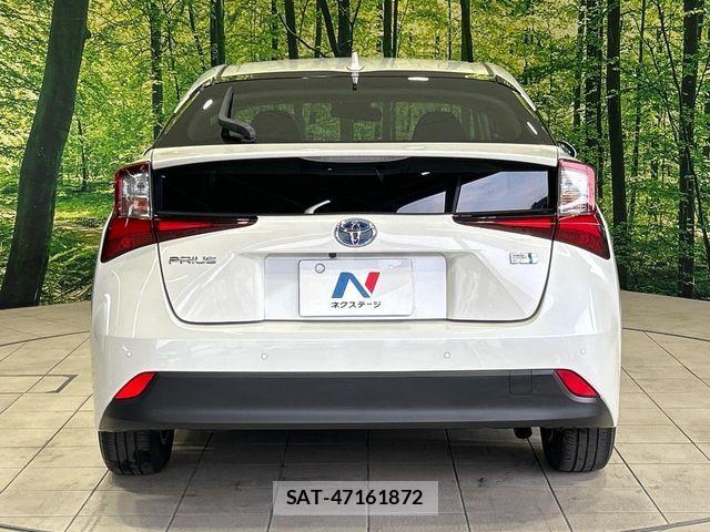 Toyota PRIUS 2019-03 8526647-14