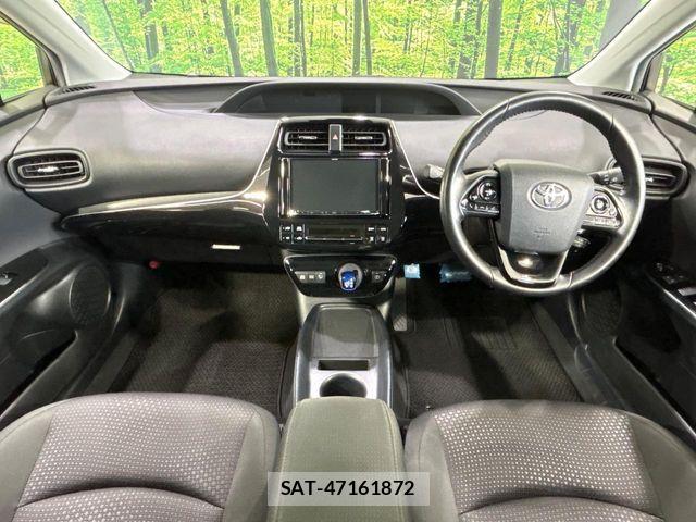 Toyota PRIUS 2019-03 8526647-1