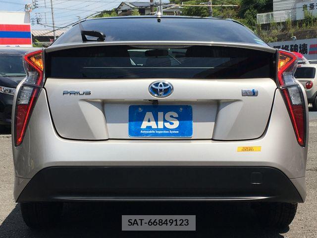 Toyota PRIUS 2017-06 8526652-6