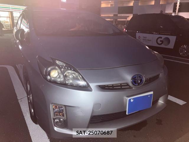 Toyota PRIUS 2011-11 8526674-1