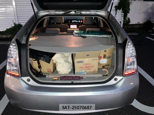 Toyota PRIUS 2011-11 8526674-5