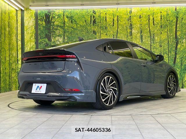 Toyota PRIUS 2024-11 8526605-16