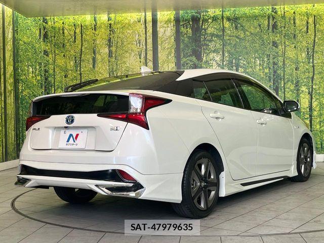 Toyota PRIUS 2019-03 8526622-16