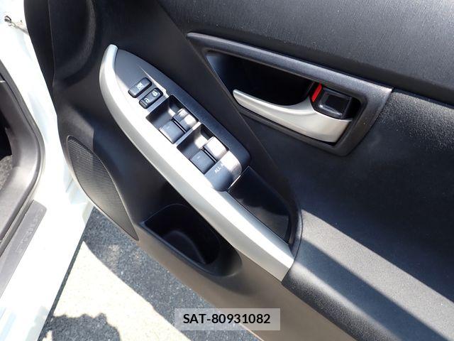 Toyota PRIUS 2012-09 8528556-16