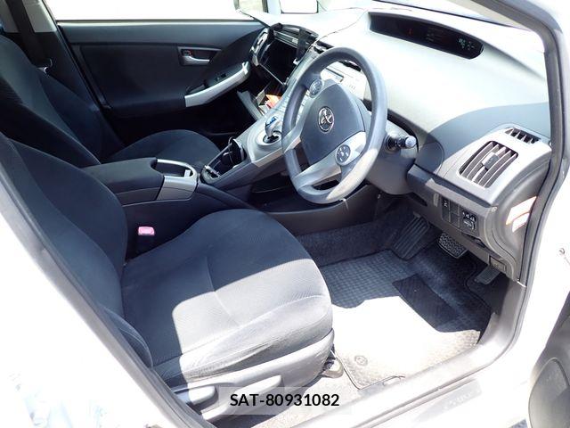 Toyota PRIUS 2012-09 8528556-1