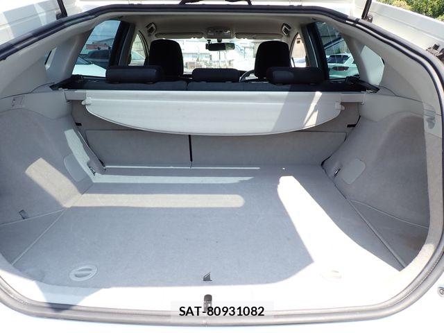 Toyota PRIUS 2012-09 8528556-20