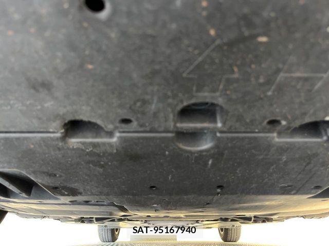 Toyota PRIUS 2016-12 8526628-11
