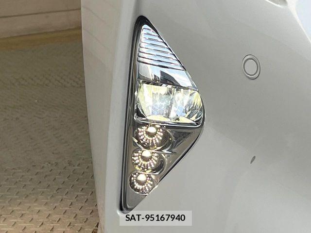 Toyota PRIUS 2016-12 8526628-18