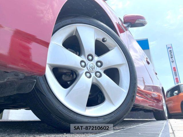 Toyota PRIUS 2012-10 8526668-10