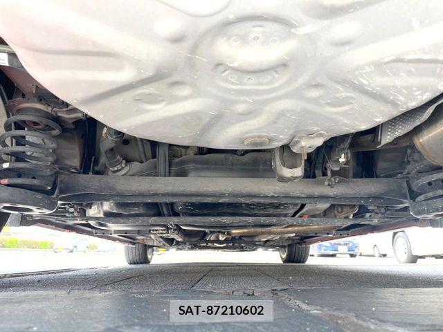 Toyota PRIUS 2012-10 8526668-15