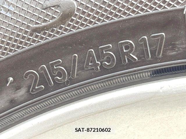 Toyota PRIUS 2012-10 8526668-17