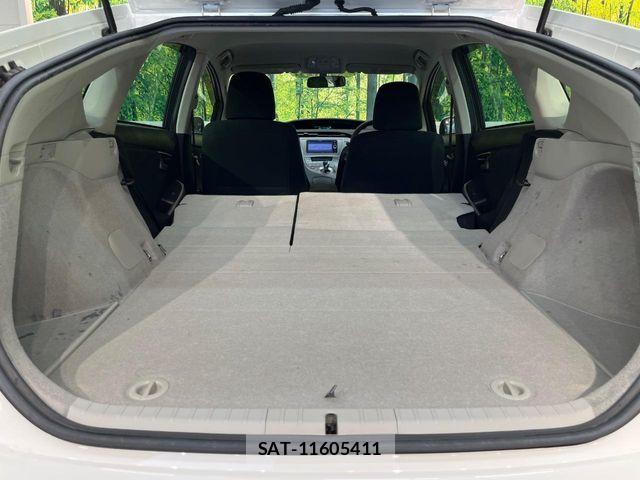 Toyota PRIUS 2014-04 8526670-9