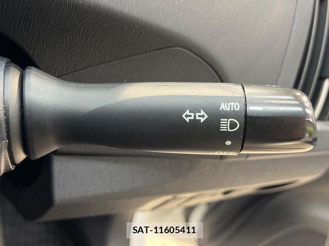 Toyota PRIUS 2014-04 8526670-6