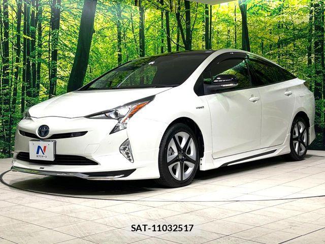 Toyota PRIUS 2018-08 8526627-16