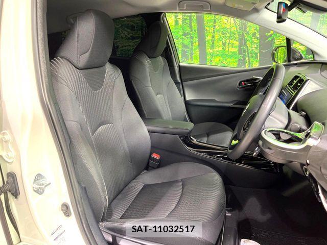 Toyota PRIUS 2018-08 8526627-8