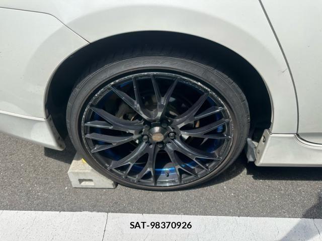 Toyota PRIUS 2013-12 8526677-3