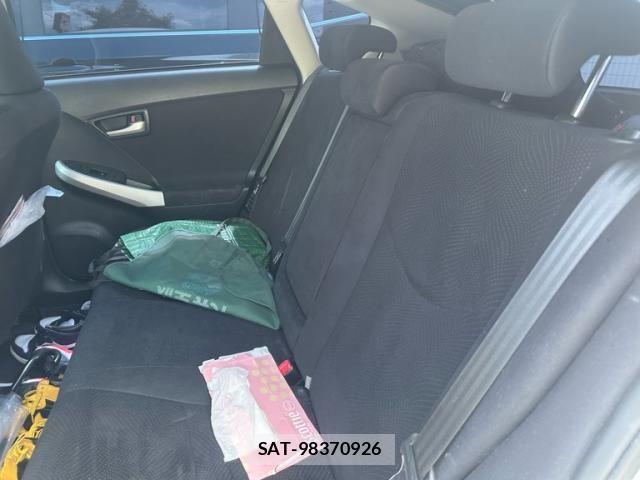 Toyota PRIUS 2013-12 8526677-6