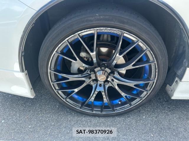 Toyota PRIUS 2013-12 8526677-8