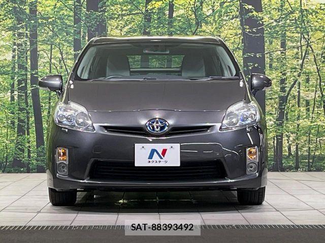 Toyota PRIUS 2011-09 8526671-13