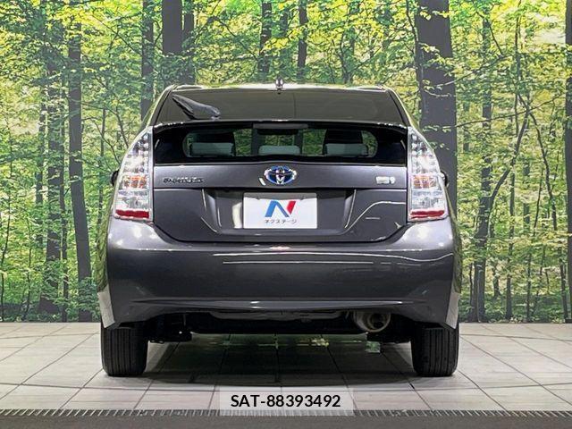 Toyota PRIUS 2011-09 8526671-14
