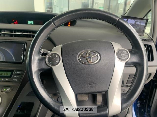 Toyota PRIUS 2009-11 8526676-10