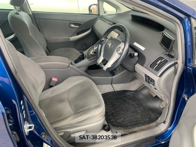 Toyota PRIUS 2009-11 8526676-11