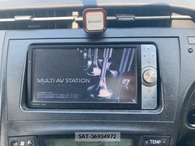 Toyota PRIUS 2011-08 8526698-16