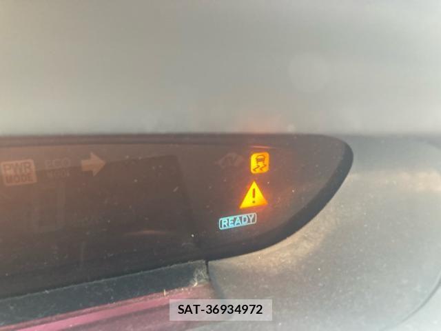 Toyota PRIUS 2011-08 8526698-24