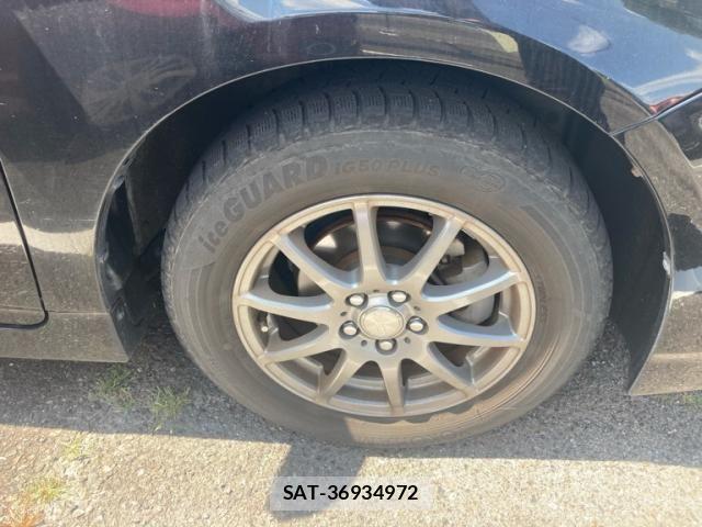 Toyota PRIUS 2011-08 8526698-5