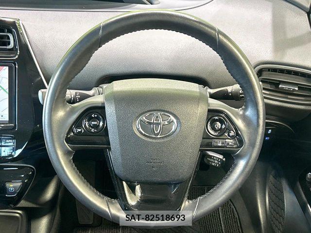 Toyota PRIUS 2021-06 8526636-10