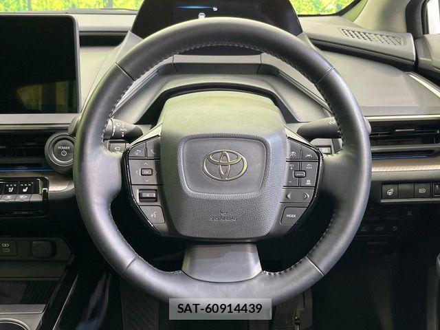 Toyota PRIUS 2023-11 8526609-9