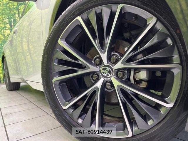Toyota PRIUS 2023-11 8526609-12