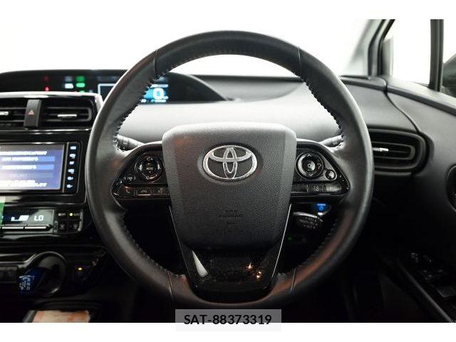 Toyota PRIUS 2019-08 8526651-19