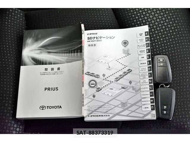 Toyota PRIUS 2019-08 8526651-26