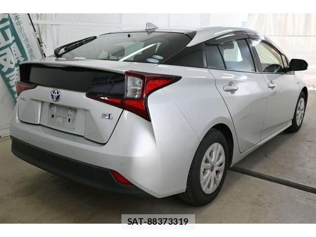 Toyota PRIUS 2019-08 8526651-4