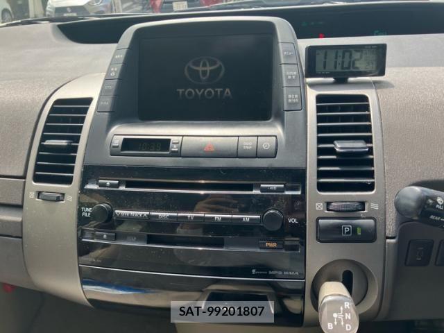 Toyota PRIUS 2006-05 8526675-22