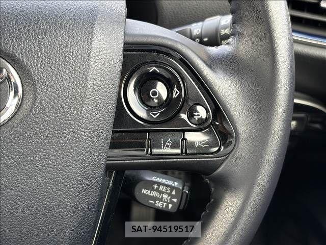 Toyota PRIUS 2019-08 8526646-16