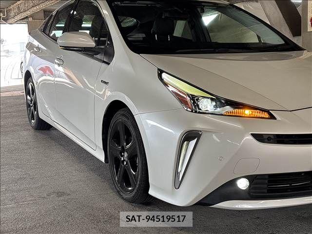 Toyota PRIUS 2019-08 8526646-17