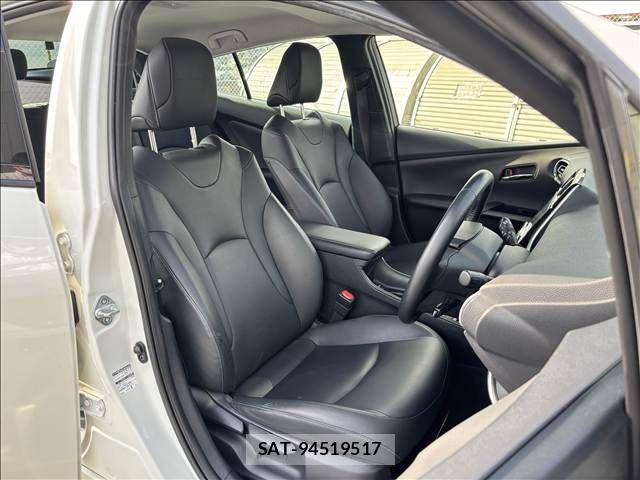Toyota PRIUS 2019-08 8526646-7