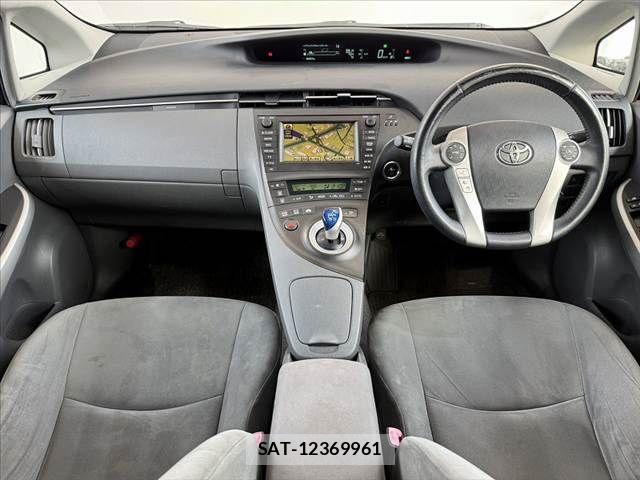 Toyota PRIUS 2009-12 8526667-1