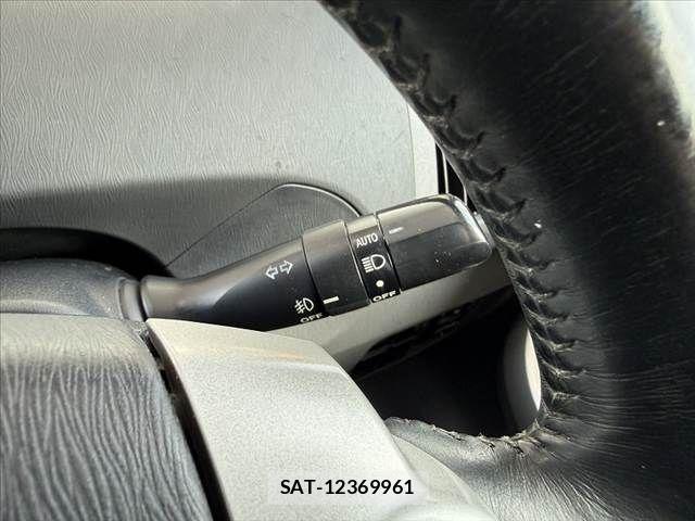Toyota PRIUS 2009-12 8526667-28