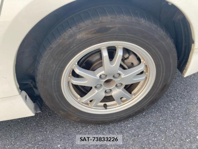 Toyota PRIUS 2010-05 8526697-10