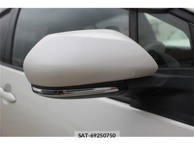 Toyota PRIUS 2017-02 8526650-18