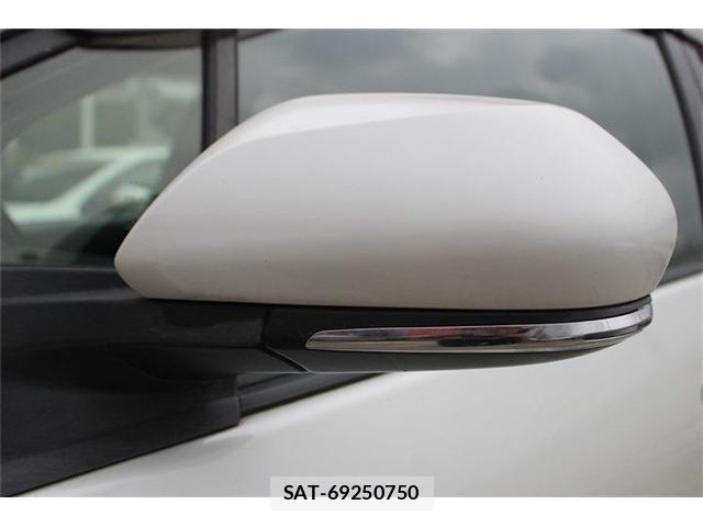 Toyota PRIUS 2017-02 8526650-19
