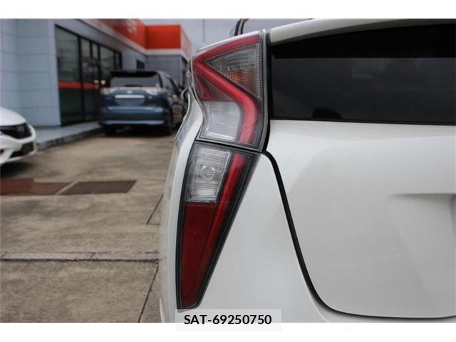 Toyota PRIUS 2017-02 8526650-20