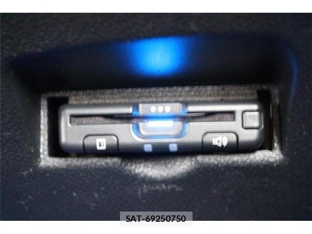 Toyota PRIUS 2017-02 8526650-5