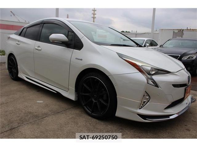 Toyota PRIUS 2017-02 8526650-6