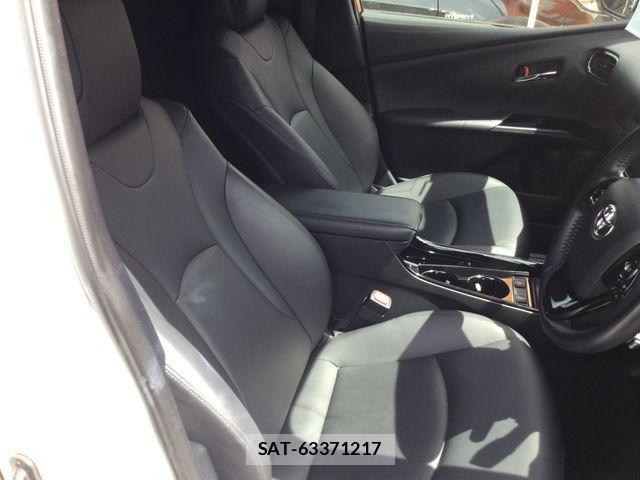Toyota PRIUS 2021-09 8526616-14