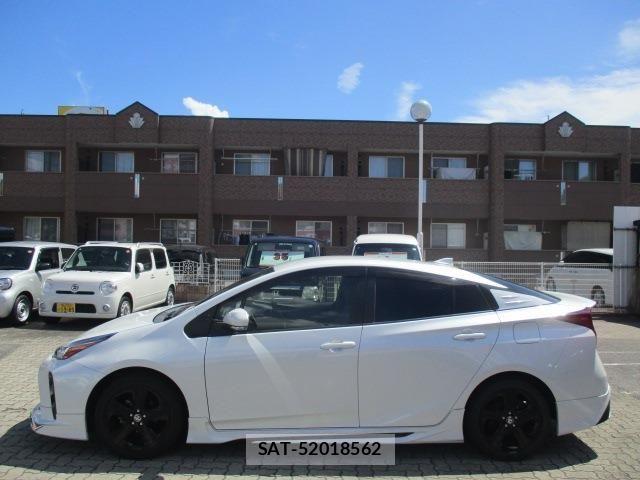 Toyota PRIUS 2021-09 8526617-9