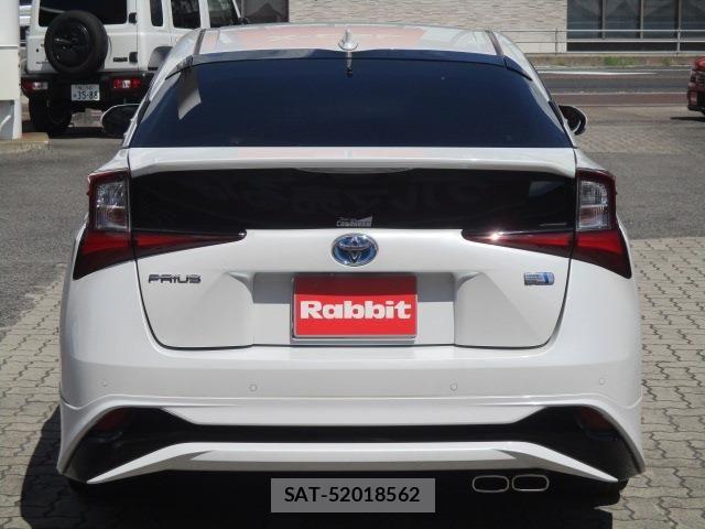 Toyota PRIUS 2021-09 8526617-10